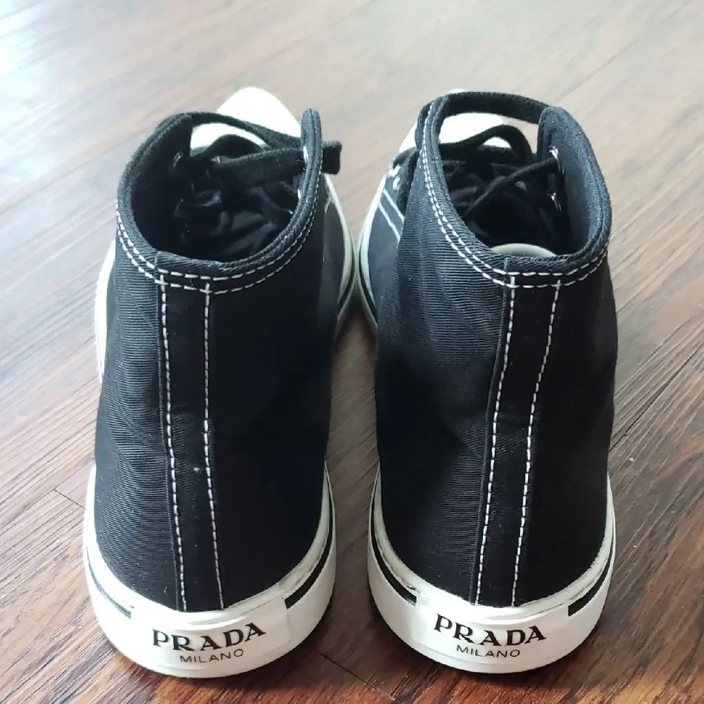 Prada Mens Black White Pointed Toe High-Top Sneakers Size 7